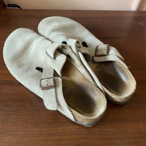 Birkenstock Boston Soft Footbed Suede Leather Clog in Taupe
